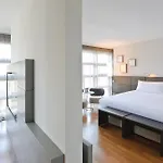 Hotel Reina Petronila 5*