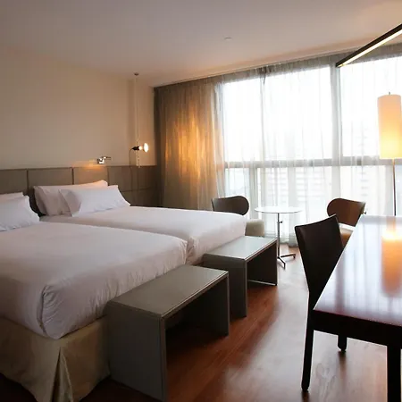 Szálloda Reina Petronila 5*