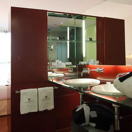 Ξενοδοχείο Reina Petronila Σαραγόσα