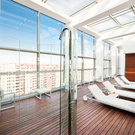 Reina Petronila Hotel 5*