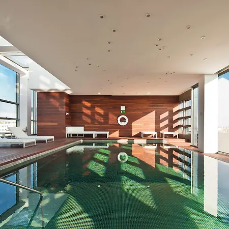 Reina Petronila Hotel 5*