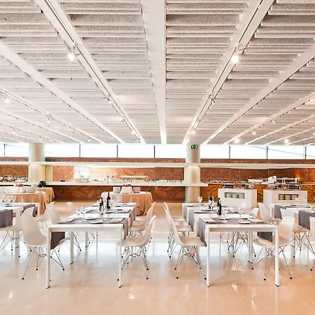 Ξενοδοχείο Reina Petronila