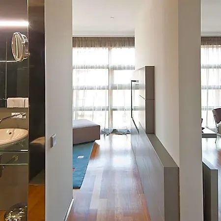 Hotel Reina Petronila