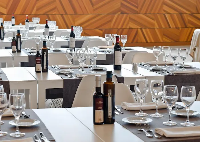 Reina Petronila סרגוסה