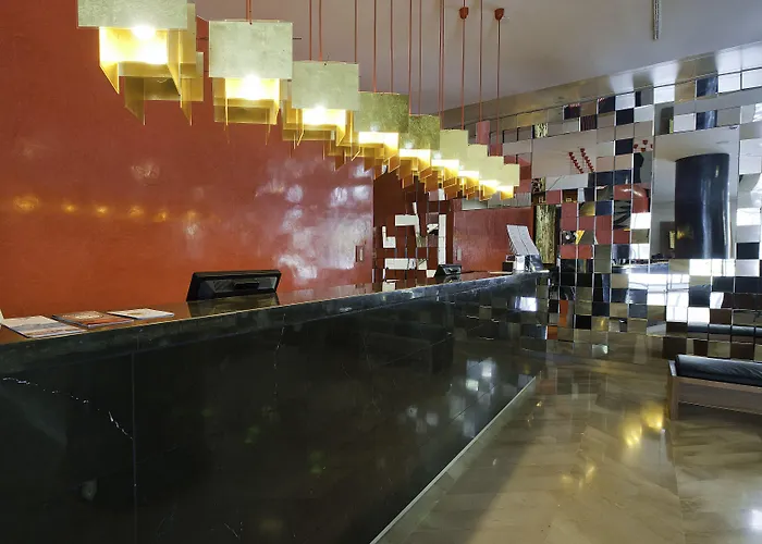 Hotell Reina Petronila Zaragoza