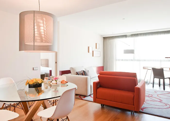 Hotel Reina Petronila