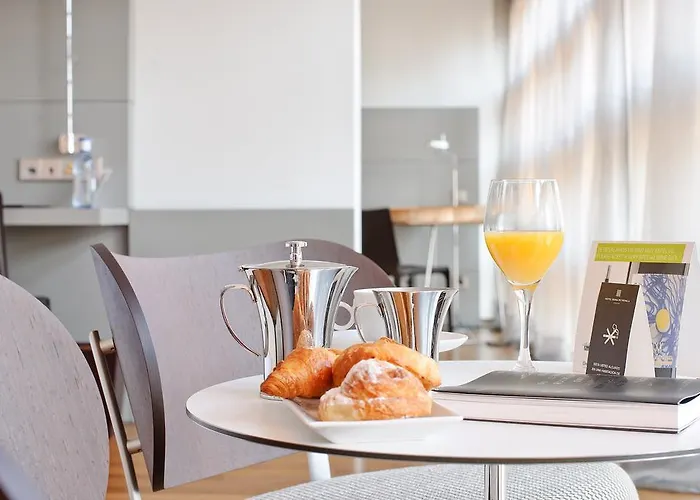 Hotell Reina Petronila Zaragoza