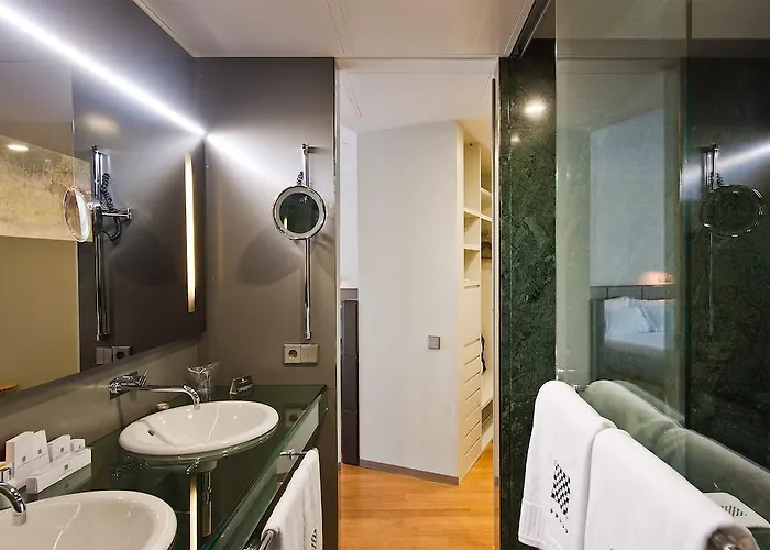 Reina Petronila 5* סרגוסה